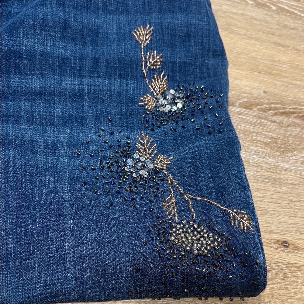 Chico's Dark Blue Embroidered Slimming GirlFriend Slim Leg Ankle Jeans Size 16 - Picture 5 of 10